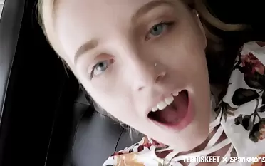 POV view be useful to blonde girlfriend Kate Bloom sucking and riding